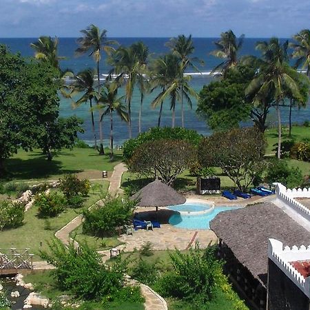 Hill Park Hotel - Tiwi Beach 외부 사진