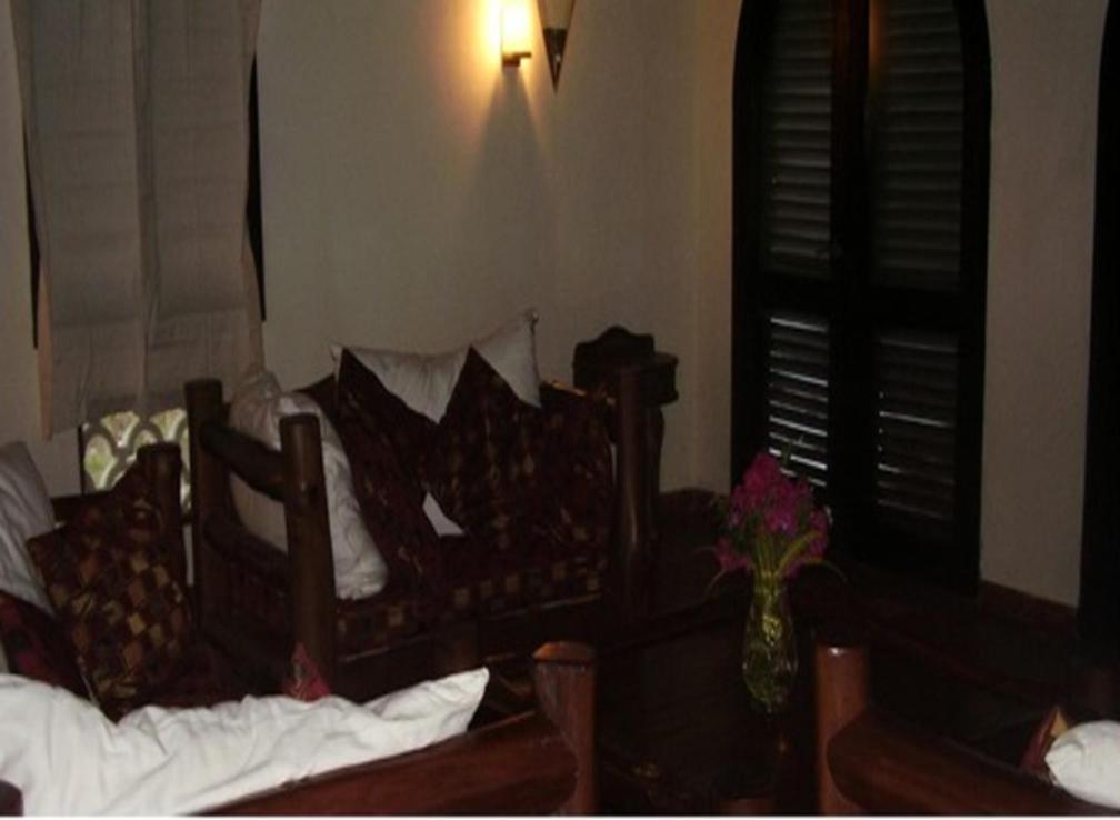 Hill Park Hotel - Tiwi Beach 객실 사진