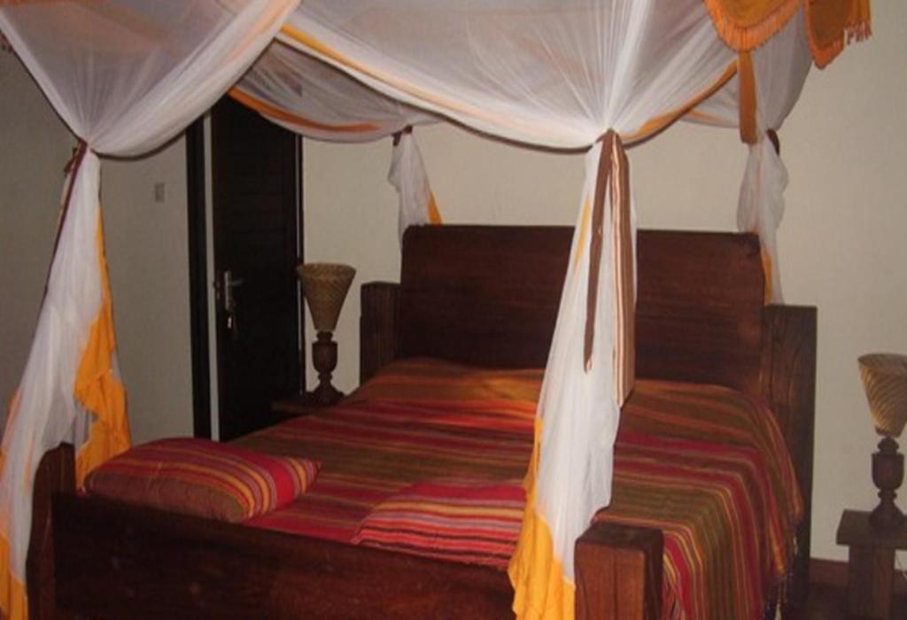 Hill Park Hotel - Tiwi Beach 객실 사진
